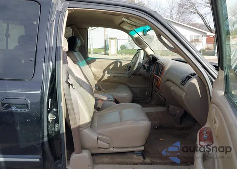 2002 Toyota Tundra Ltd V8 z USA, uszkodzony, nr VIN 5TBBT48172S229966